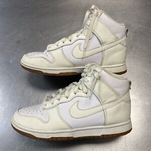 Nike Dunk High Sail Gum Women’s Shoes Sneakers Sz 8.5